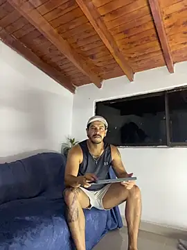 AndresSmith   online show from 02-25-26, 09:20