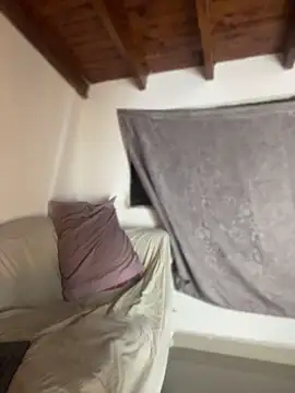 AndresSmith   online show from 04-13-26, 07:56