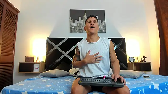 Snapshot of nakedfoam1 chatting on 04-14-26, 03:22 nakedfoam1 online show from 04-14-26, 03:22