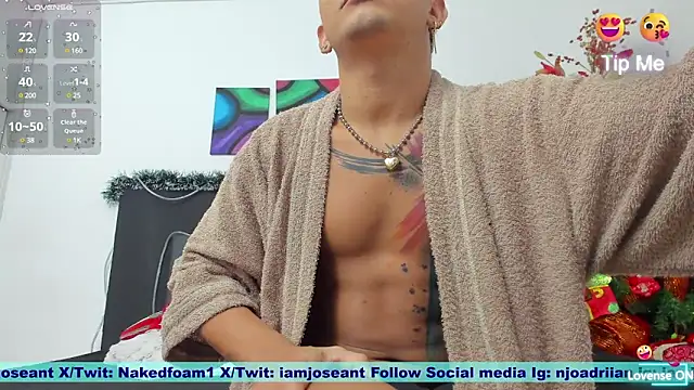 Snapshot of nakedfoam1 chatting on 12-28-24, 01:29 nakedfoam1 online show from 12-28-24, 01:29