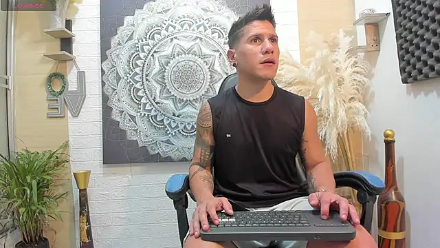 nakedfoam1 online show from 01-19-26, 03:21