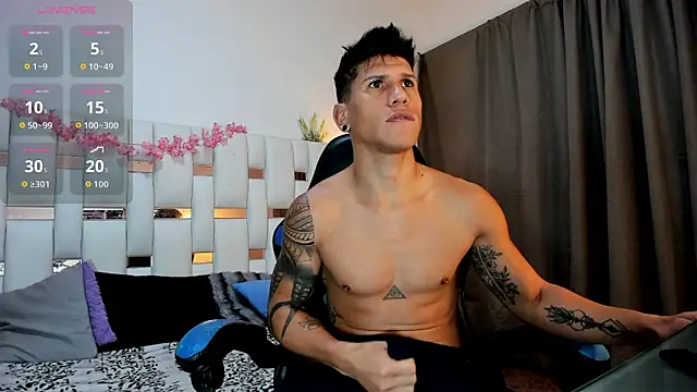 nakedfoam1 online show from 03-11-26, 12:43