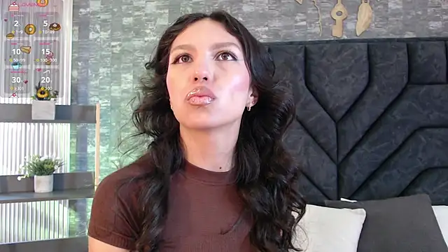 Bianca ks online show from 07-10-26, 12:49