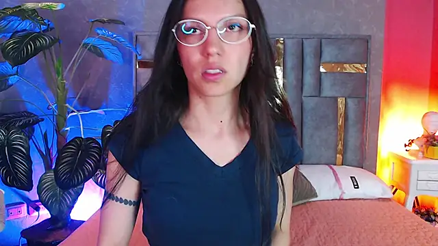 Bianca ks online show from 11-20-25, 03:07