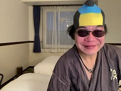 r xyz01 online show from 01-11-26, 08:10