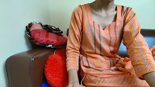 Srabontii online show from 12-23-25, 12:11