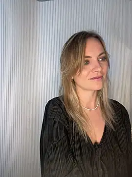 Milla  one online show from 09-23-25, 01:40