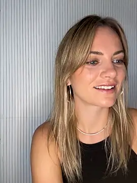 Milla  one online show from 09-15-25, 07:53