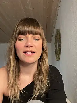 Milla  one online show from 02-13-25, 11:28