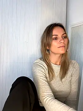 Milla  one online show from 11-17-25, 10:52