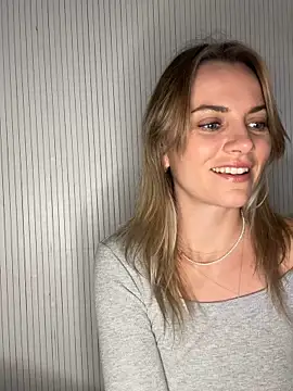 Milla  one online show from 10-11-25, 05:25