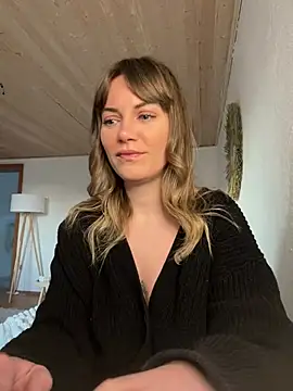 Milla  one online show from 02-18-25, 04:25