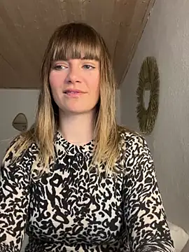 Milla  one online show from 02-04-25, 10:00