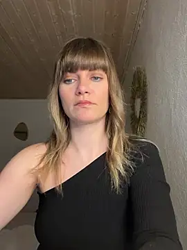 Milla  one online show from 02-13-25, 04:39