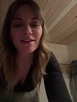 Milla  one online show from 02-17-25, 07:33