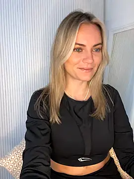 Milla  one online show from 12-16-25, 09:02