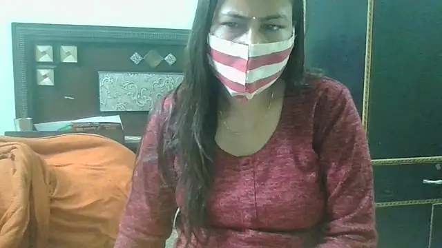 Snapshot of couplesuni chatting on 02-20-25, 09:53 couplesuni online show from 02-20-25, 09:53