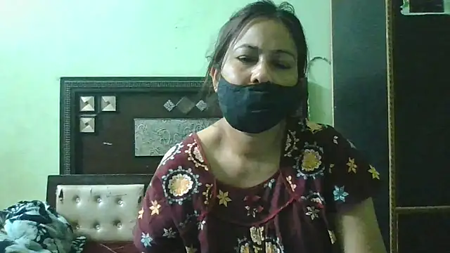 couplesuni online show from 03-10-26, 10:52