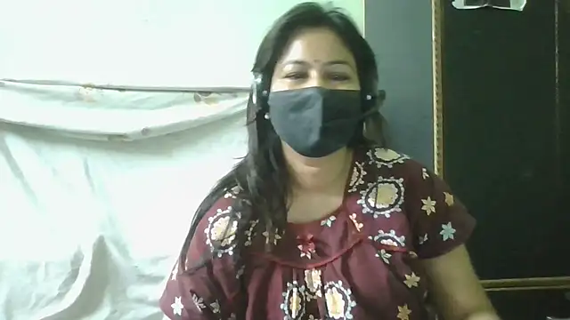 Snapshot of couplesuni chatting on 07-02-26, 03:23 couplesuni online show from 07-02-26, 03:23