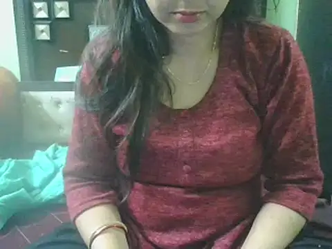Snapshot of couplesuni chatting on 02-15-25, 03:42 couplesuni online show from 02-15-25, 03:42