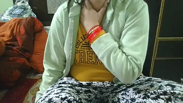 couplesuni online show from 02-03-26, 04:10