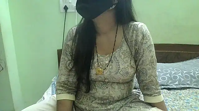 Snapshot of couplesuni chatting on 03-19-25, 03:41 couplesuni online show from 03-19-25, 03:41