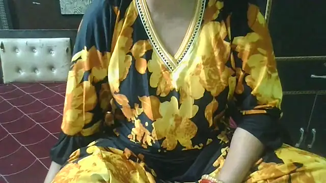 couplesuni online show from 10-29-25, 02:43