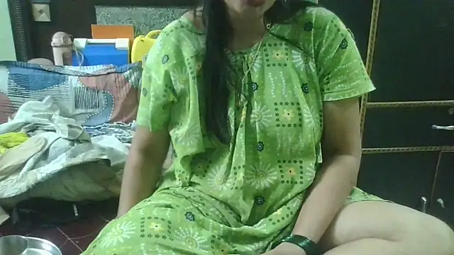 Snapshot of couplesuni chatting on 07-27-26, 02:29 couplesuni online show from 07-27-26, 02:29