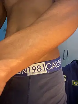 Leosilvaj1 online show from 06-18-26, 03:17