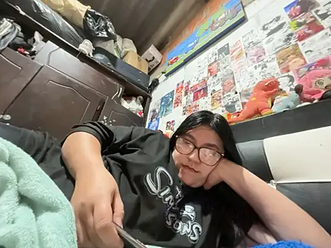 dafne19  online show from 03-26-26, 04:22