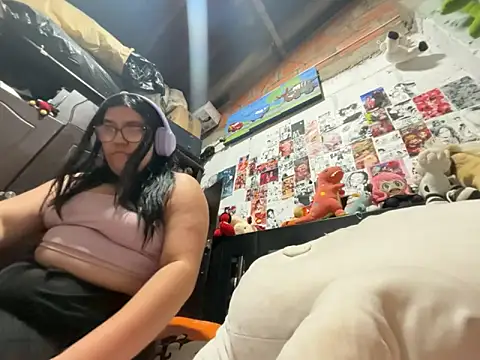 dafne19  online show from 03-19-26, 03:50