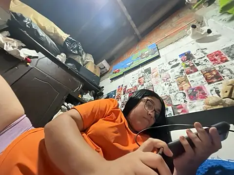 dafne19  online show from 05-23-26, 04:55