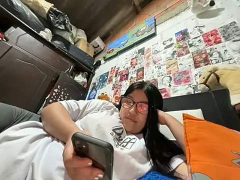dafne19  online show from 05-03-26, 03:22