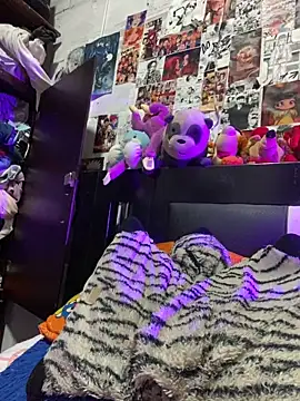 dafne19  online show from 02-12-26, 04:23