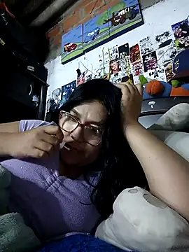 dafne19  online show from 11-05-25, 05:21