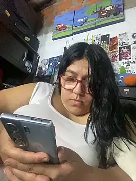 dafne19  online show from 11-20-25, 04:13