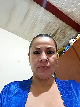 Zaralu  online show from 01-13-26, 01:04