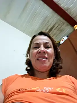 Snapshot of Zaralu_ chatting on 05-06-26, 12:20 Zaralu online show from 05-06-26, 12:20