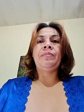 Snapshot of Zaralu_ chatting on 05-10-26, 01:25 Zaralu online show from 05-10-26, 01:25