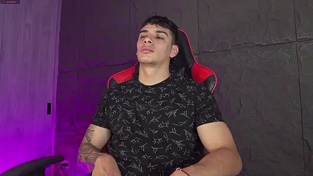 Snapshot of joseph_boy chatting on 07-23-26, 11:40 joseph boy online show from 07-23-26, 11:40