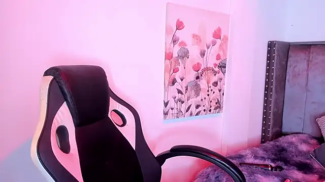 Alaia Cute online show from 10-23-25, 03:05