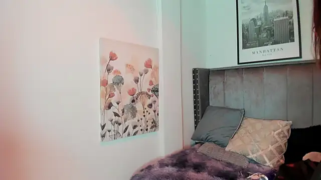 Alaia Cute online show from 10-15-25, 04:00
