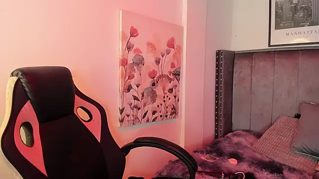 Alaia Cute online show from 10-03-25, 03:09