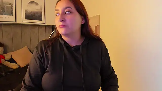 Alaia Cute online show from 03-22-25, 02:27