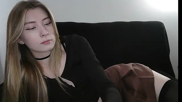 ErikaShyy online show from 03-26-26, 10:35