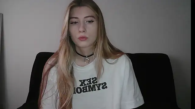 ErikaShyy online show from 11-04-25, 11:47