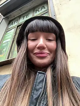 Sophie Avory online show from 11-30-25, 12:06