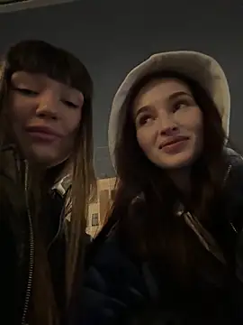 Sophie Avory online show from 11-17-25, 03:49