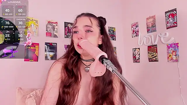 Snapshot of LosAlicee chatting on 12-20-24, 07:22 LosAlicee online show from 12-20-24, 07:22