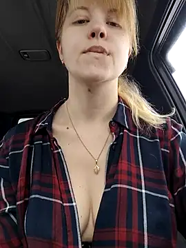 Snapshot of astiSWEET chatting on 02-19-25, 04:34 astiSWEET online show from 02-19-25, 04:34